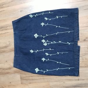 PARADOX Y2K Mom 100% Cotton Embroidered Flower Fitted Midi Jean Skirt